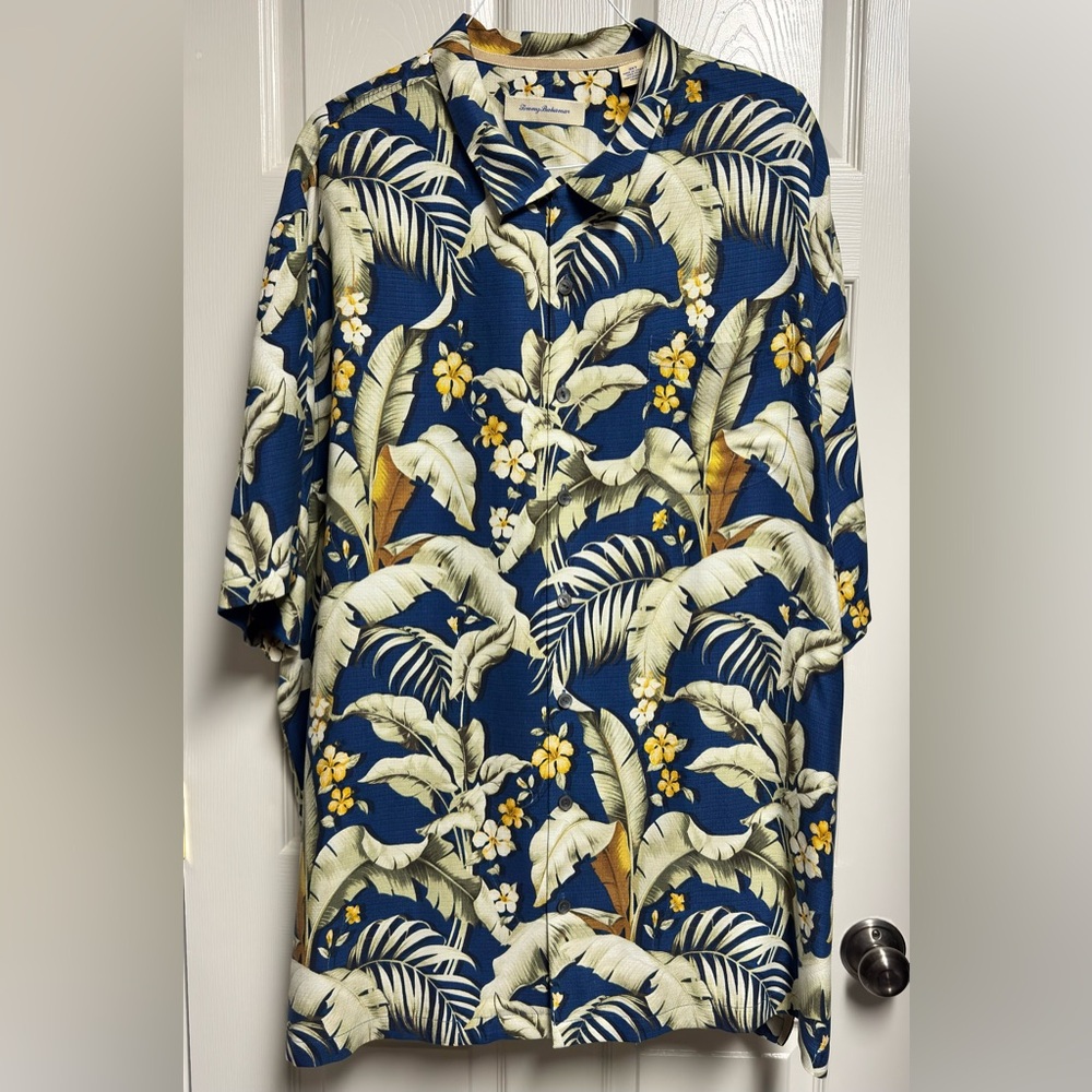 Men’s 3XT Tommy Bahama Casual Button Down